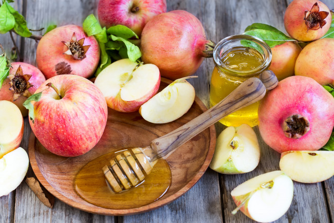 Обои картинки фото еда, мёд,  варенье,  повидло,  джем, зерна, яблоки, банка, мед, гранат, фрукты
