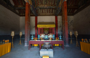 Картинка интерьер убранство роспись храма шэньян