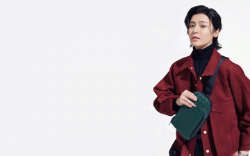 Картинка мужчины hou+ming+hao актер куртка сумка