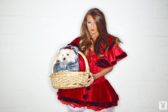 Картинка Leanna+Decker девушки корзинка собака