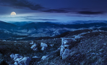 Картинка природа горы камни небо луна ночь трава