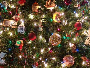 Картинка christmas tree closeup праздничные украшения