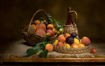 обоя еда, персики,  сливы,  абрикосы, сливы, абрикосы, бутылка, вино, корзинка