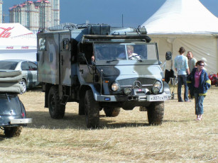 обоя unimog, автомобили, mercedes, trucks