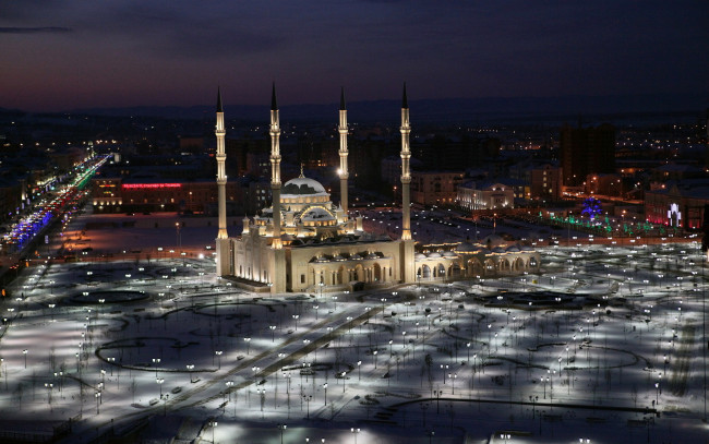 Обои картинки фото города, мечети, медресе, ночь, красиво, грозный, мечеть