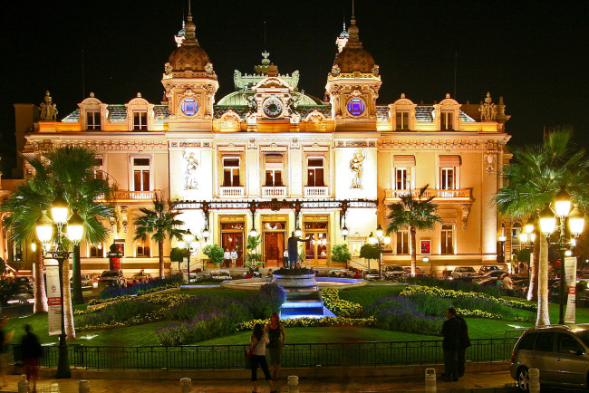 Обои картинки фото monte, carlo, casino, города, монте, карло, монако, фонари, скульптура, здание, клумба