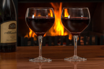 Картинка еда напитки +вино огонь вино бокалы