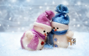 Картинка праздничные снеговики фигурки