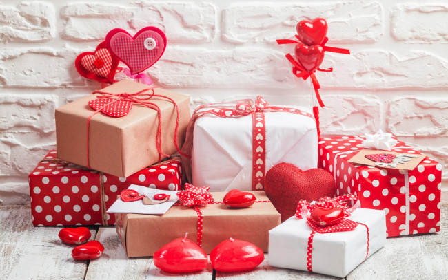 Обои картинки фото праздничные, день святого валентина,  сердечки,  любовь, подарки, сердечки, love, heart, wood, romantic, valentine's, day