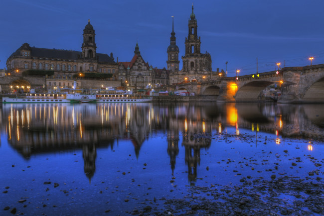 Обои картинки фото города, дрезден, германия, ночь, река, отражение