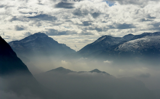 Обои картинки фото природа, горы, небо, туман, облака