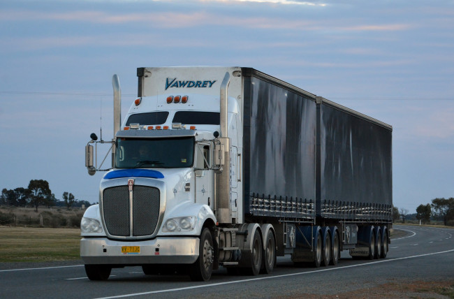 Обои картинки фото kenworth, автомобили, тяжелый, грузовик, седельный, тягач