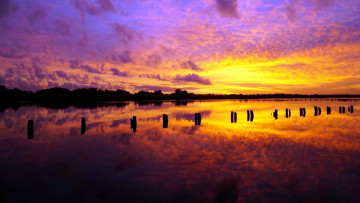 Картинка природа реки озера озеро столбы закат облака