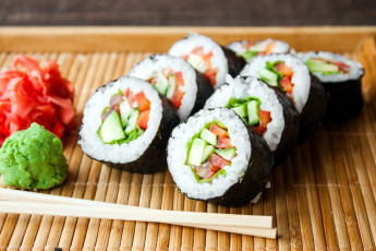 Картинка еда рыба +морепродукты +суши +роллы японская имбирь роллы кухня васаби
