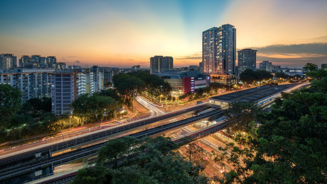 Обои картинки фото города, сингапур , сингапур, огни, перекресток, железнодорожные, пути, дорога, шоссе, панорама