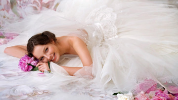 Картинка девушки -+невесты свадебное платье невеста пионы улыбка