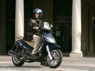 Картинка мотоциклы piaggio