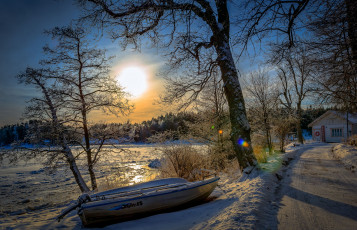 обоя природа, восходы, закаты, зима, снег, деревья, финляндия, балтийское, море, закат, дорога, лодка