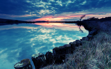 Картинка природа реки озера озеро трава борт небо облака закат
