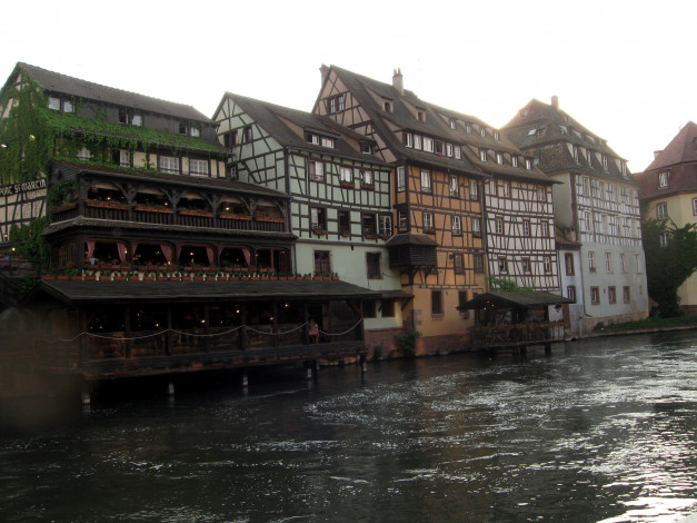Обои картинки фото города, страсбург , франция, река, дома