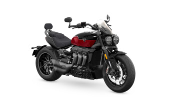 обоя triumph rocket 3 gt 2024, мотоциклы, triumph, rocket, 3, gt, триумф, мощь, круизер