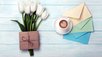 Картинка праздничные подарки+и+коробочки подарок кофе конверты тюльпаны