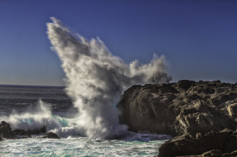 Картинка природа стихия прибой скалы океан