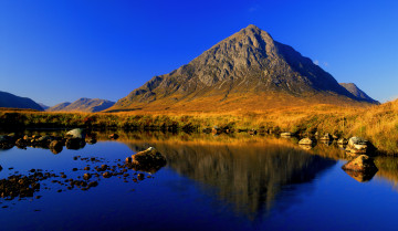 Картинка природа пейзажи камни озеро гора небо пирамида