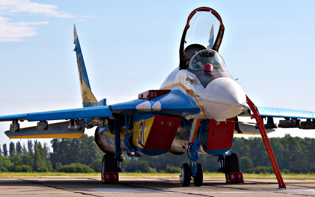 Обои картинки фото авиация, боевые, самолёты, украинские, соколы, небо, миг, 29