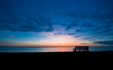 Картинка природа восходы закаты скамейка озеро закат