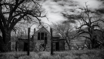 Картинка разное развалины +руины +металлолом дом чёрно-белое фото