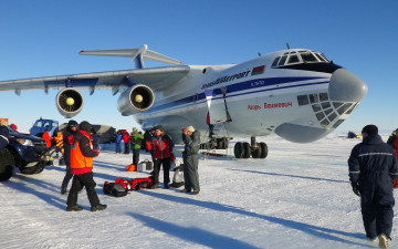Картинка авиация грузовые самолёты снег