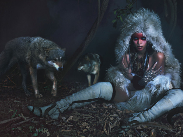 Обои картинки фото музыка, rihanna, сапоги, ночь, мех, звери, волки, певица, рианна