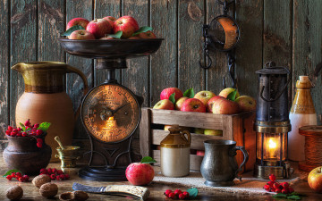 обоя еда, натюрморт, весы, фонарь, яблоки, шиповник