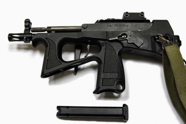 Обои картинки фото оружие, пистолеты, пистолет, пулемет, 9-мм, российский, пп-2000