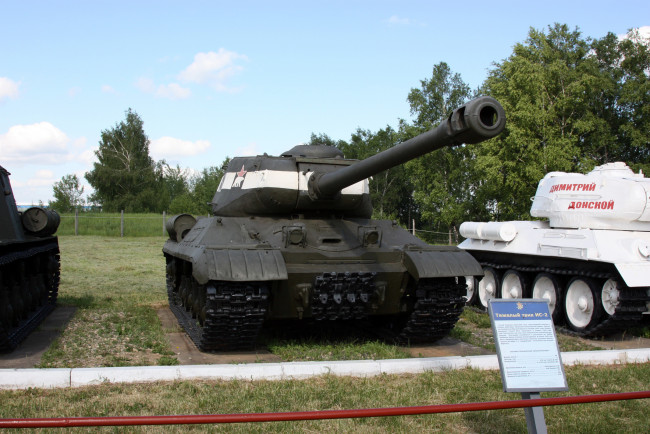 Обои картинки фото техника, военная, тЯжЁлый, танк, ис-2
