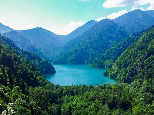 Обои картинки фото озеро рица, природа, реки, озера, горы, рица, озеро, кавказ, абхазия