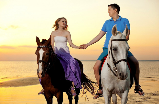 Обои картинки фото разное, мужчина женщина, конная, прогулка