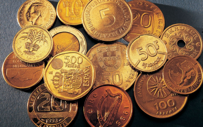 Обои картинки фото разное, золото,  купюры,  монеты, деньги, монеты