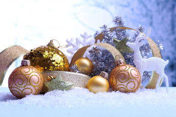 Картинка праздничные шарики олень снег тесьма фигурка