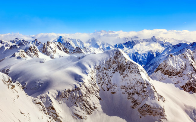 Обои картинки фото природа, горы, снег, вершины, облака