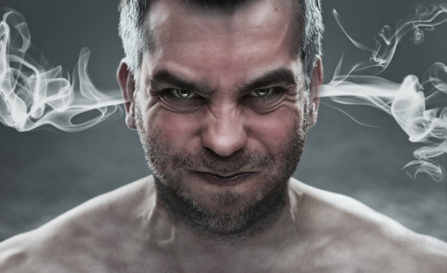 Обои картинки фото мужчины, - unsort, дым, из, ушей, настроение, щетина