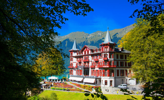 Обои картинки фото hotel giessbach brienz швейцария, города, - здания,  дома, пейзаж, дом, швейцария, гостиница