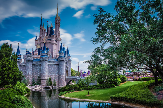 Обои картинки фото cinderella castle, города, диснейленд, замок, башни, стены