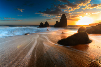Картинка природа восходы закаты горизонт океан скалы пляж заря облака