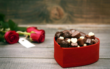 Картинка еда конфеты +шоколад +сладости розы ассорти