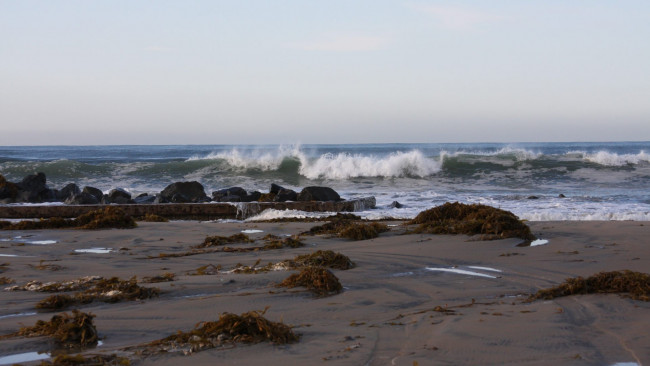 Обои картинки фото природа, побережье, песок, волны, камни