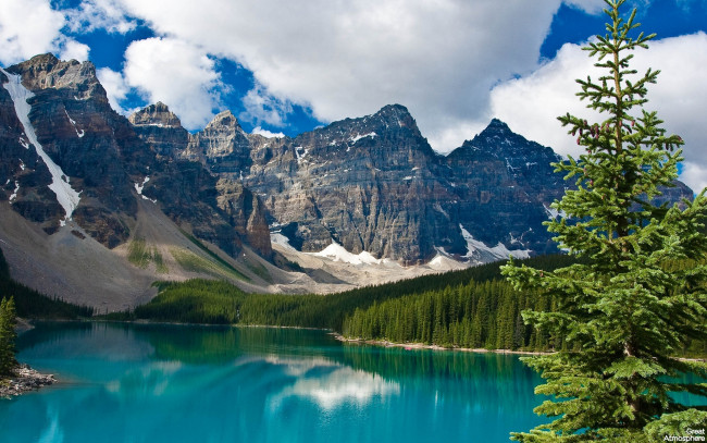 Обои картинки фото природа, горы, у, озера, в, национальном, парке, джаспер, канада