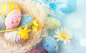 Картинка праздничные пасха яйца ленты гнездо праздник нарциссы easter декор ромашка цветы