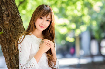 Картинка девушки -+азиатки азиатка длинные волосы улыбка